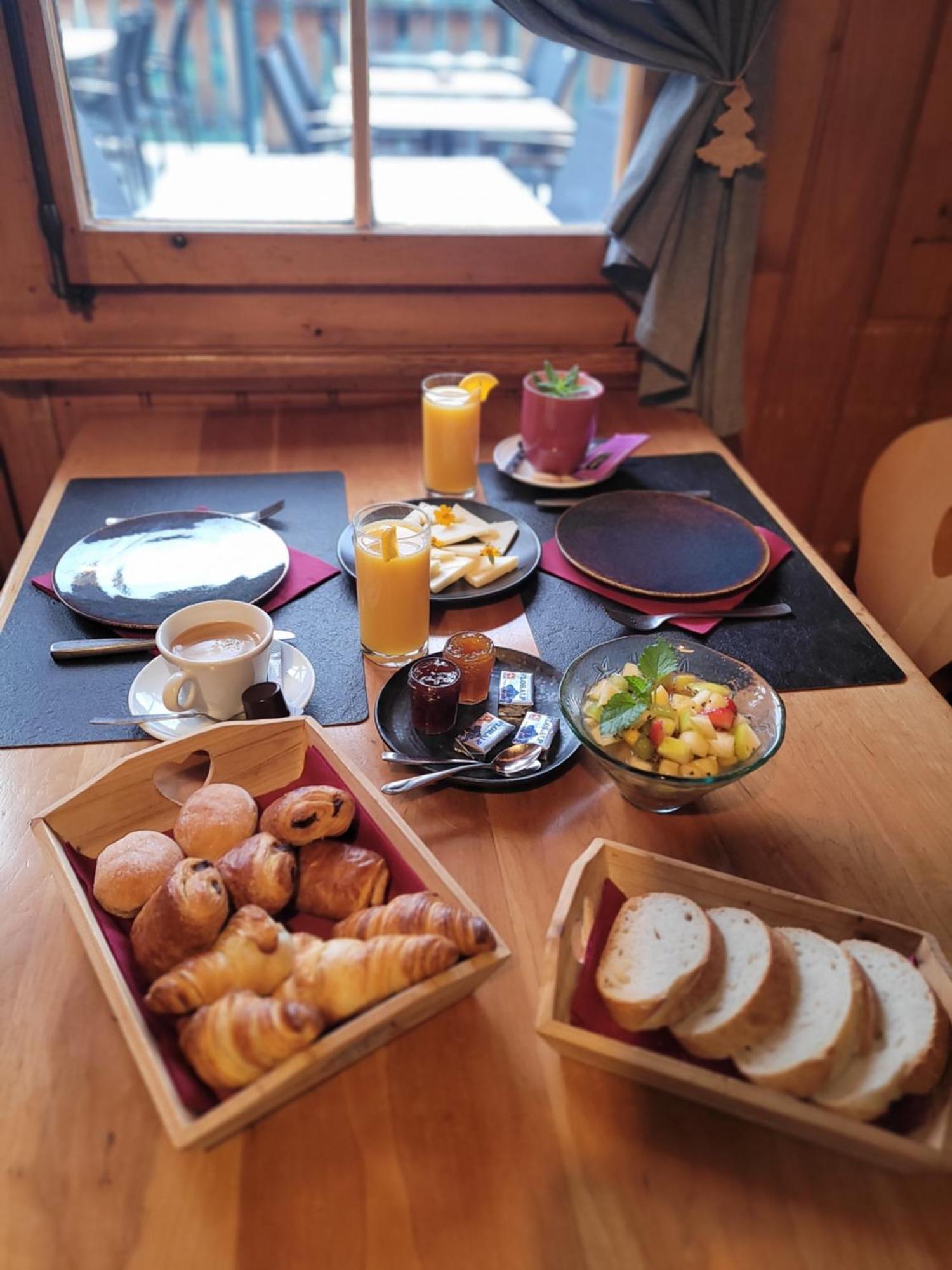 Auberge Le Mont-Gele Iserables Dış mekan fotoğraf